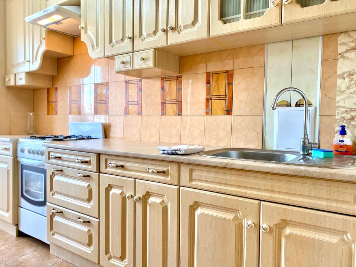Apartpoltava Елегантна Квартира В Новобудові,Біля Каштанової Алеї, Центр Міста, Звітна Документація Buitenkant foto